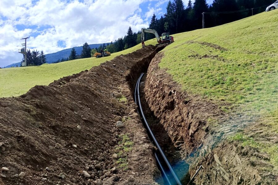 Leitungsgraben im Gelände